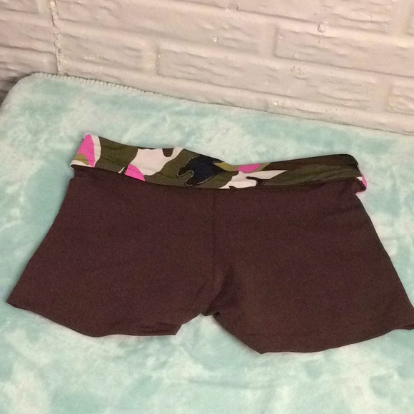 Oh my bod shorts sz Large - Picture 2 of 3